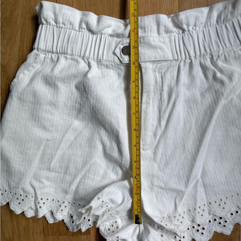 ANTHROPOLOGIE White High Rise Shorts - size small - Picture 7 of 8